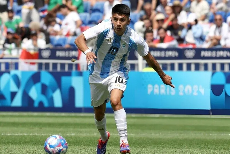 Thiago Almada quá quan trọng với hệ thống của Scaloni