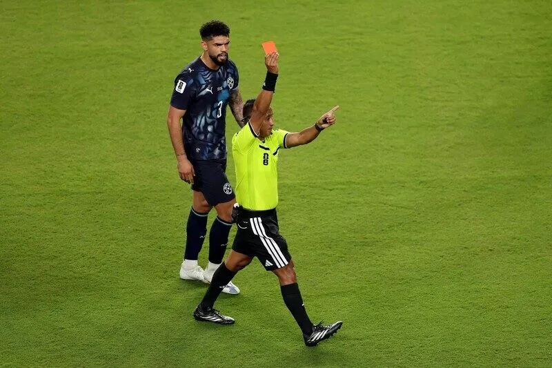 VAR là nguyên nhân dẫn đến nhiều thẻ đỏ