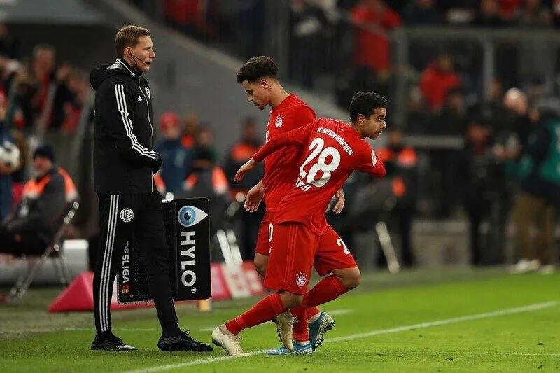 Sarpreet Singh và quãng thời gian thi đấu cho Bayern Munich
